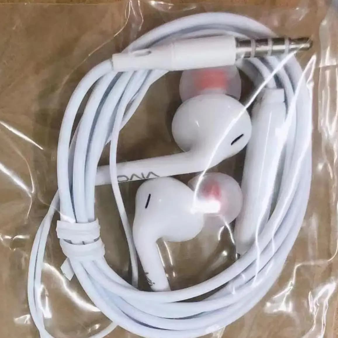 100% Original ST12 Super Base Handfree With Volume Key 3.5mm || High-Quality Deep Bass - Earphones  Hands-free stereo sound Quality Gaming Handfree OPPO||VIVO Handfree for all Mobile Phone  Made In Vietnam