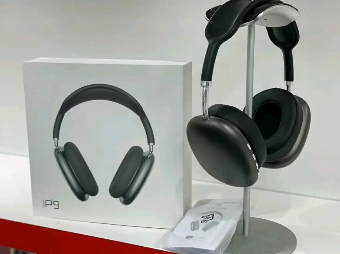 P9 Wireless Bluetooth Headphones With Mic Headsets Stereo Sound Earphones Sports Gaming Headphones Supports TF Headphones