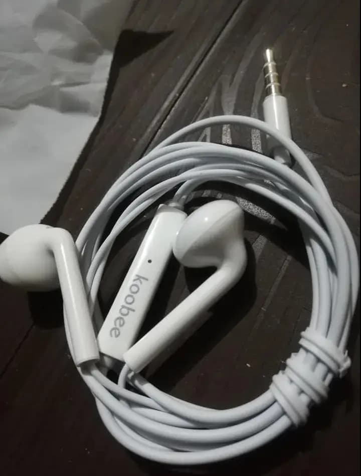 Koobee Earphone all Android phone 100% Original koobee handfree [look like gionee] better than gionee copy HANDFREE |BEST HEADPHONE |100 % ORIGINAL |HIGH QUALITY BASS