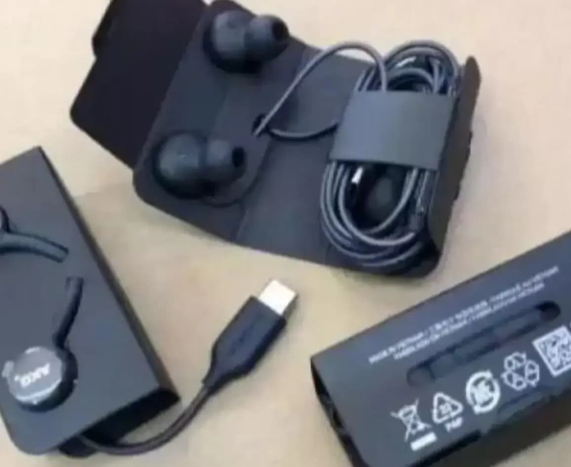 100% AKG Samsung Handsfree - USB C Type Jack - 100% Original AKG Handsfree Imported , High Quality Deep Bass / Sound - Samsung Earphones - Headphones - Handfree