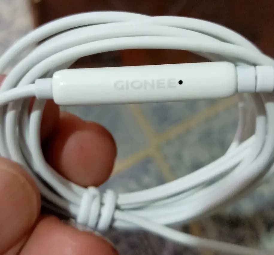 GiONEE Handfree -Original Gionee Pure Imported Handfree , High Quality Deep Bass / Sound - Earphones - Headphones - Handfree - Gaming earphone - Handsfree - earbuds - Headphones - stereo sound handsfree - SweatProof Crystal-Clear Audio Deep-Bass